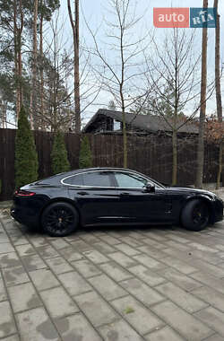 Фастбек Porsche Panamera 2016 в Василькові