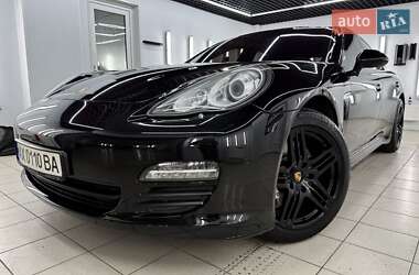 Фастбэк Porsche Panamera 2011 в Киеве