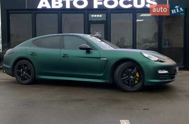 Фастбэк Porsche Panamera 2010 в Киеве