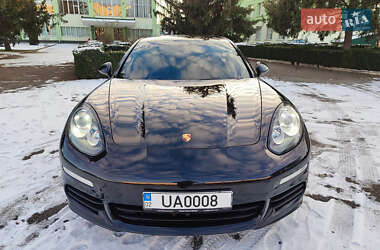 Фастбек Porsche Panamera 2013 в Києві