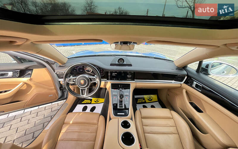 Фастбэк Porsche Panamera 2017 в Коломые