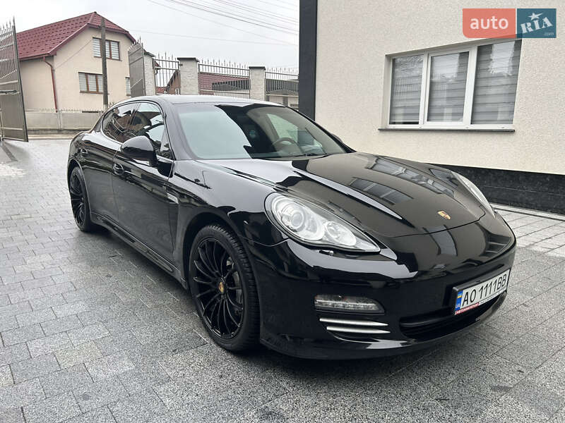 Porsche Panamera 2011