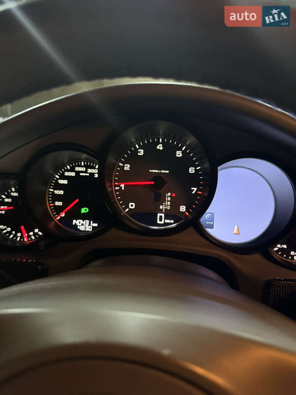 Фастбэк Porsche Panamera 2010 в Киеве