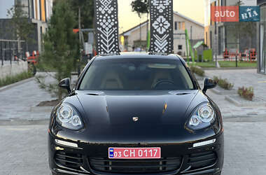 Фастбек Porsche Panamera 2014 в Володимирі