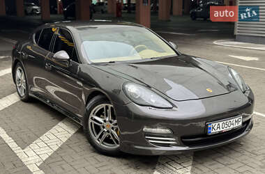 Фастбэк Porsche Panamera 2012 в Киеве