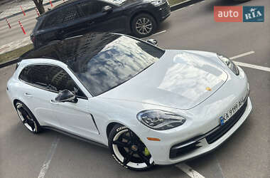 Фастбэк Porsche Panamera 2017 в 