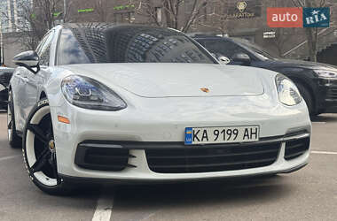 Фастбэк Porsche Panamera 2017 в 