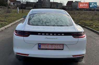 Фастбэк Porsche Panamera 2018 в 
