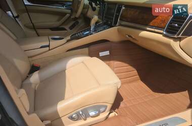 Фастбэк Porsche Panamera 2012 в 