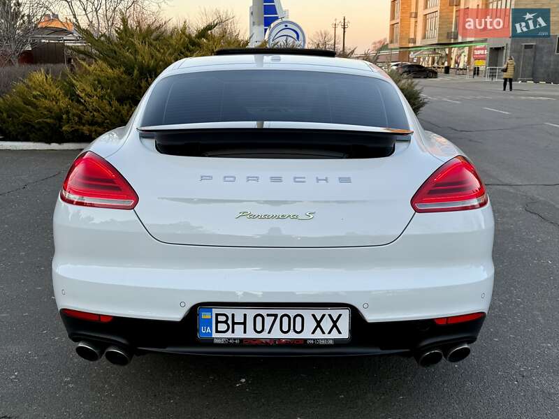 Фастбэк Porsche Panamera 2013 в Одессе фото 53 Фастбэк Porsche Panamera 2013 в Одессе