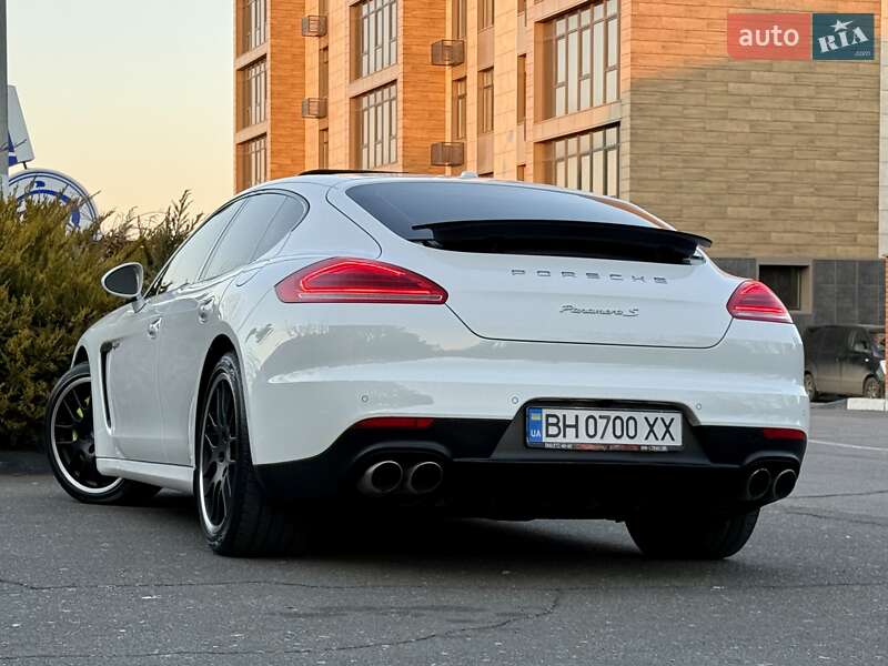 Фастбэк Porsche Panamera 2013 в Одессе фото 60 Фастбэк Porsche Panamera 2013 в Одессе