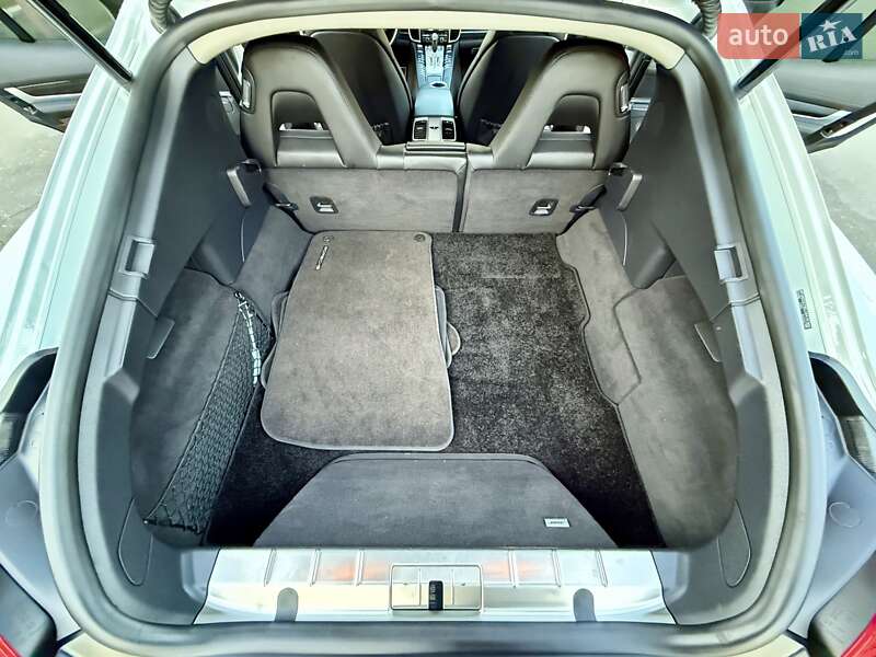 Фастбэк Porsche Panamera 2013 в Одессе фото 68 Фастбэк Porsche Panamera 2013 в Одессе