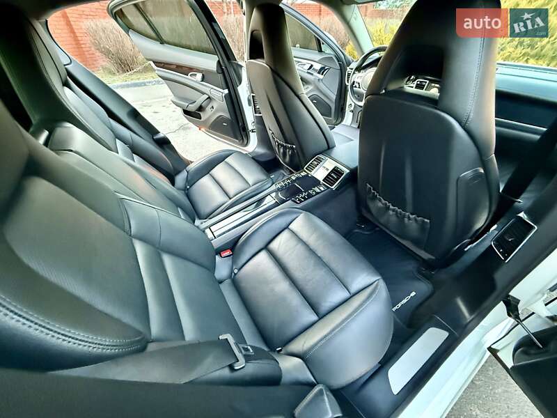 Фастбэк Porsche Panamera 2013 в Одессе фото 77 Фастбэк Porsche Panamera 2013 в Одессе
