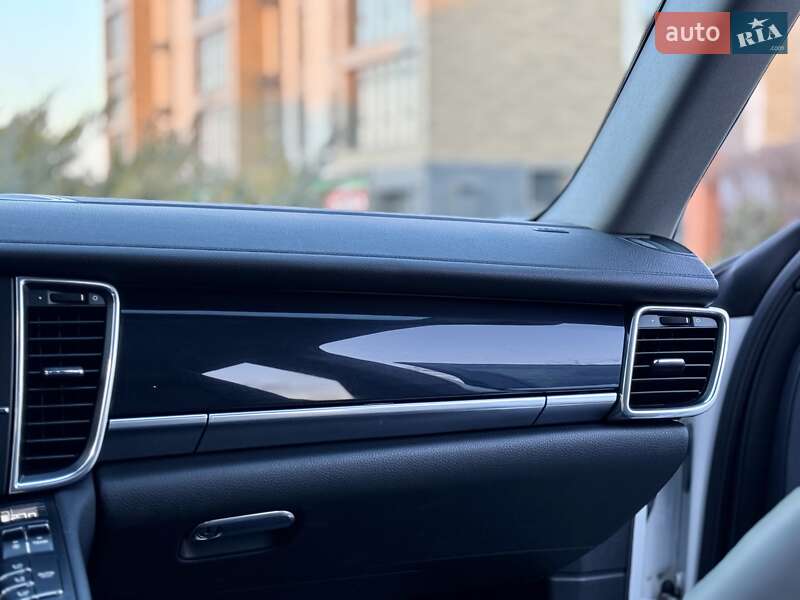 Фастбэк Porsche Panamera 2013 в Одессе фото 89 Фастбэк Porsche Panamera 2013 в Одессе