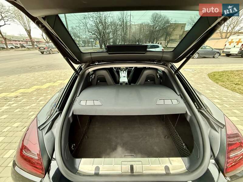 Фастбэк Porsche Panamera 2011 в Одессе