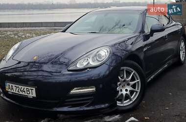 Фастбэк Porsche Panamera 2012 в Киеве