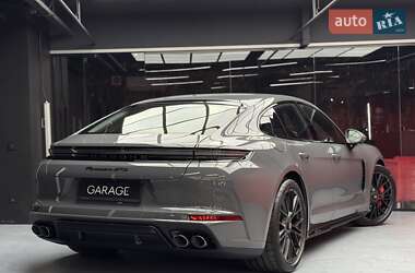 Фастбэк Porsche Panamera 2025 в Киеве