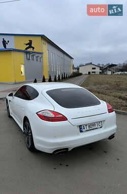 Фастбек Porsche Panamera 2012 в 