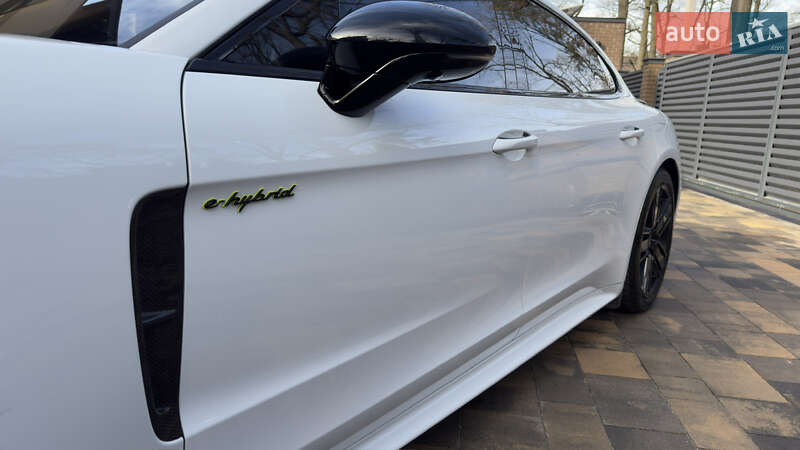 Фастбэк Porsche Panamera 2021 в Ирпене