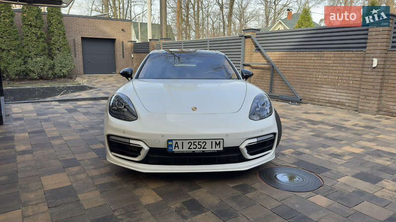 Фастбэк Porsche Panamera 2021 в Ирпене