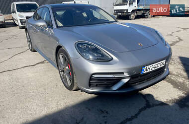 Фастбек Porsche Panamera 2017 в 
