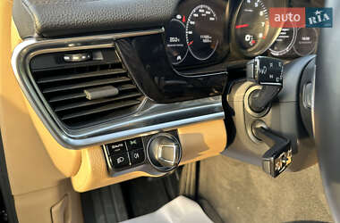 Фастбек Porsche Panamera 2018 в 