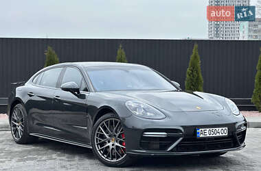 Фастбэк Porsche Panamera 2017 в 