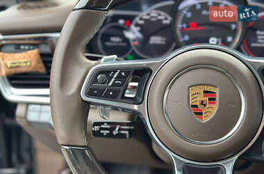 Фастбэк Porsche Panamera 2017 в 