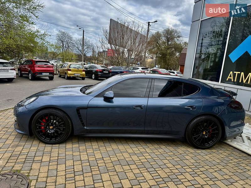 Porsche Panamera 2012