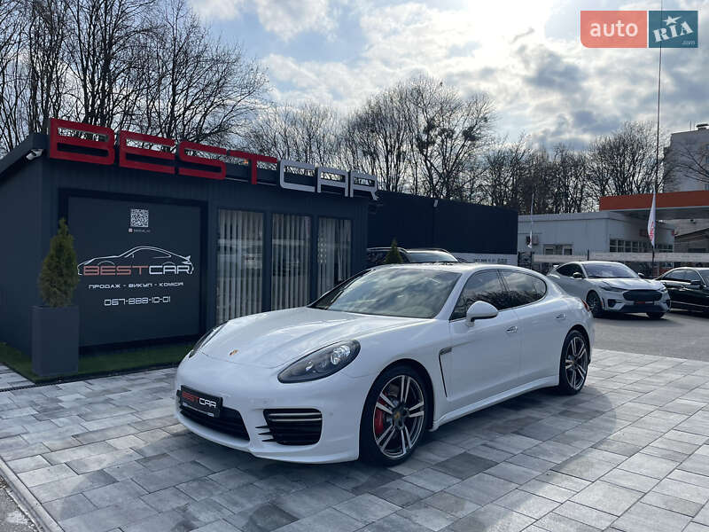Porsche Panamera 2013