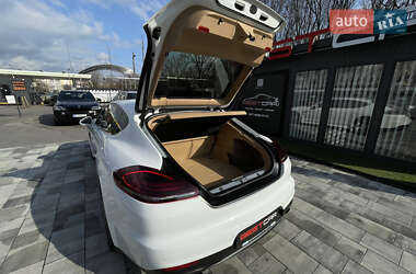 Фастбек Porsche Panamera 2013 в 
