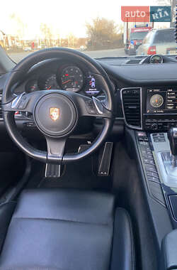 Фастбек Porsche Panamera 2015 в 