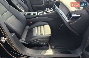 Фастбэк Porsche Panamera 2022 в 