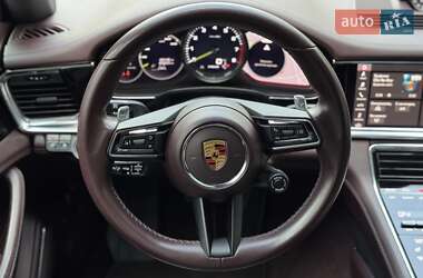 Фастбэк Porsche Panamera 2020 в 