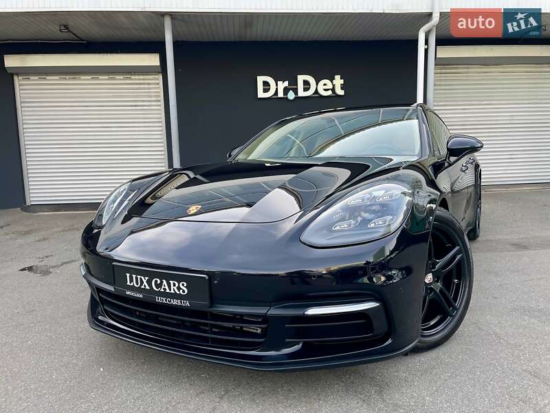 Фастбэк Porsche Panamera 2020 в Киеве