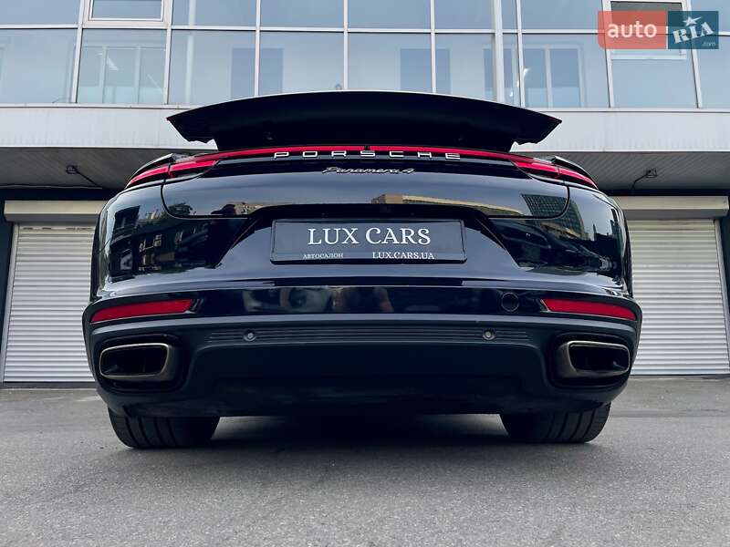 Фастбэк Porsche Panamera 2020 в Киеве