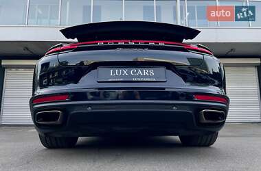 Фастбэк Porsche Panamera 2020 в 