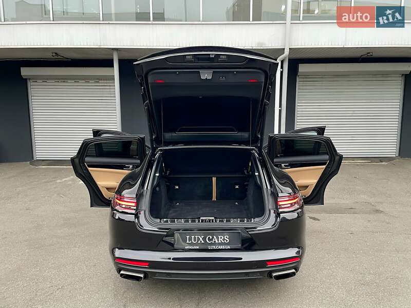 Фастбэк Porsche Panamera 2020 в Киеве