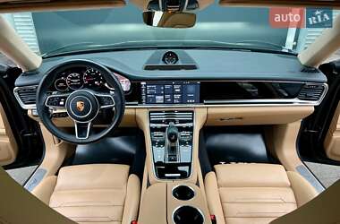 Фастбэк Porsche Panamera 2020 в 