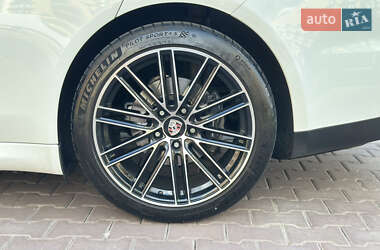 Фастбэк Porsche Panamera 2013 в 
