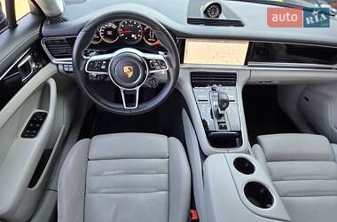 Фастбек Porsche Panamera 2017 в 