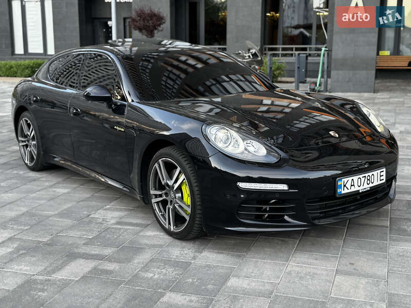 Porsche Panamera 2013