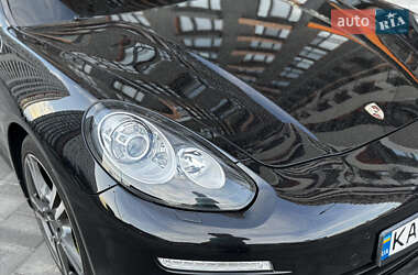 Фастбэк Porsche Panamera 2013 в 