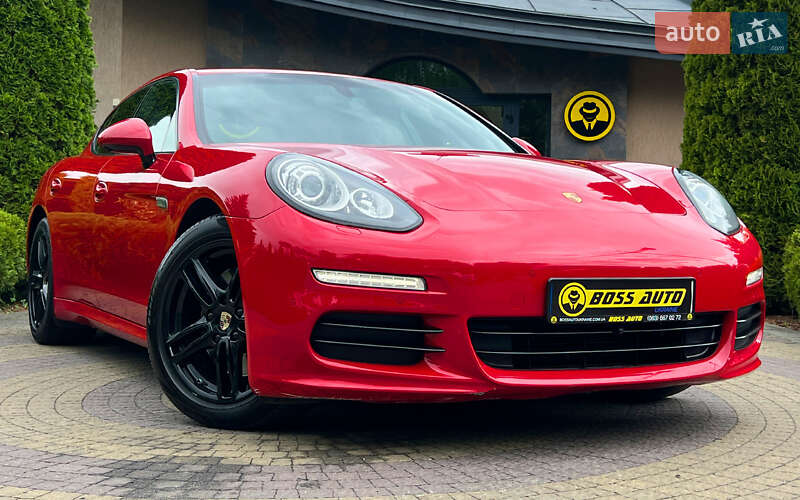 Фастбэк Porsche Panamera 2014 в Львове