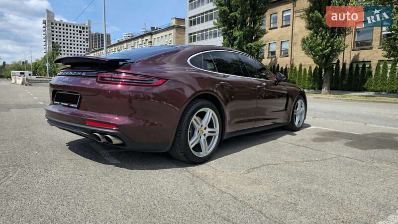 Фастбэк Porsche Panamera 2017 в Киеве фото 6 Фастбэк Porsche Panamera 2017 в Киеве