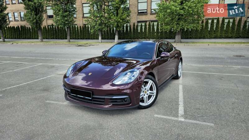 Фастбэк Porsche Panamera 2017 в Киеве фото 4 Фастбэк Porsche Panamera 2017 в Киеве