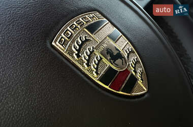 Фастбэк Porsche Panamera 2012 в 