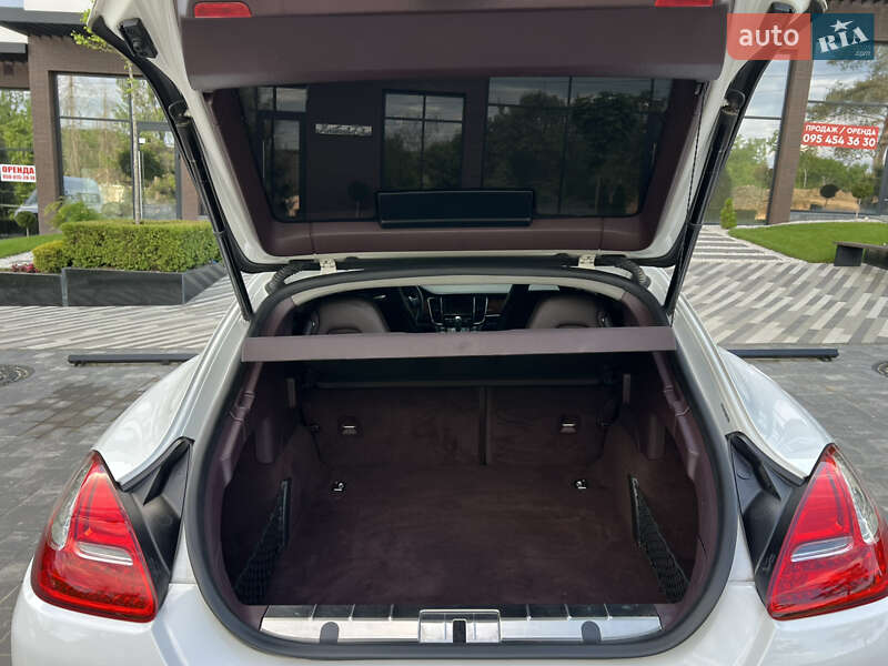 Фастбэк Porsche Panamera 2012 в Днепре