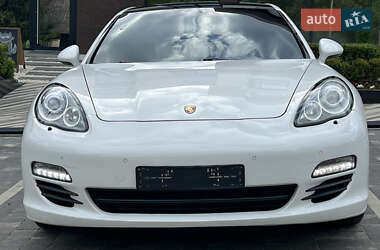 Фастбэк Porsche Panamera 2012 в 