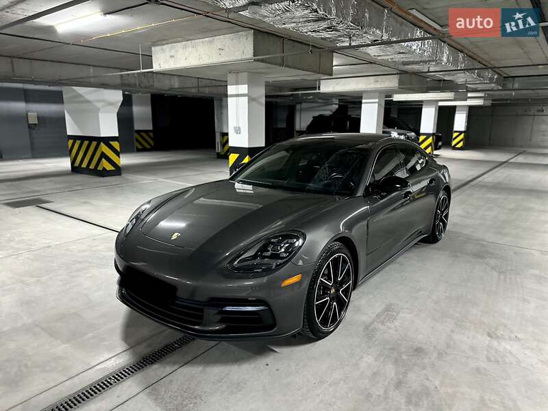 Porsche Panamera 2018